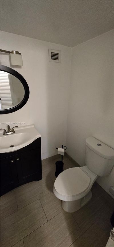 1830 Dixieanna St , Unit 203, Hollywood, FL 33020 Photo