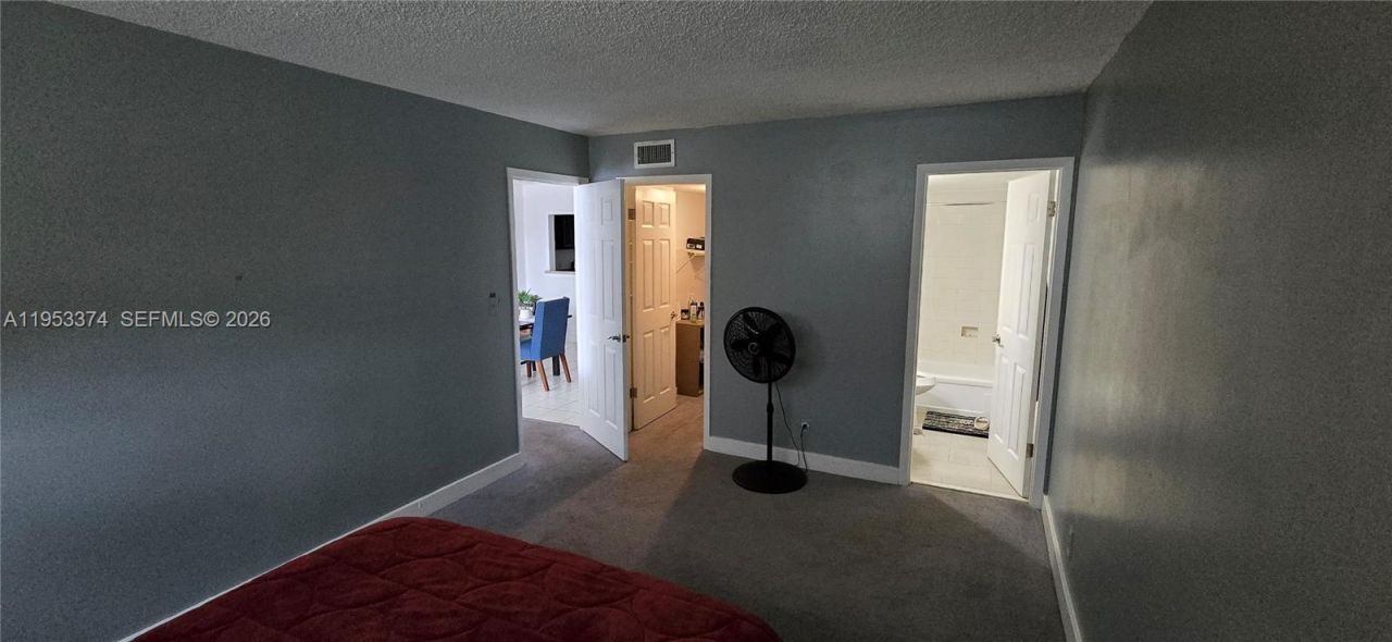 1830 Dixieanna St , Unit 203, Hollywood, FL 33020 Photo