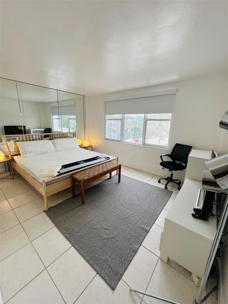 9195 Collins Ave, Unit 413, Surfside, FL 33154 Photo