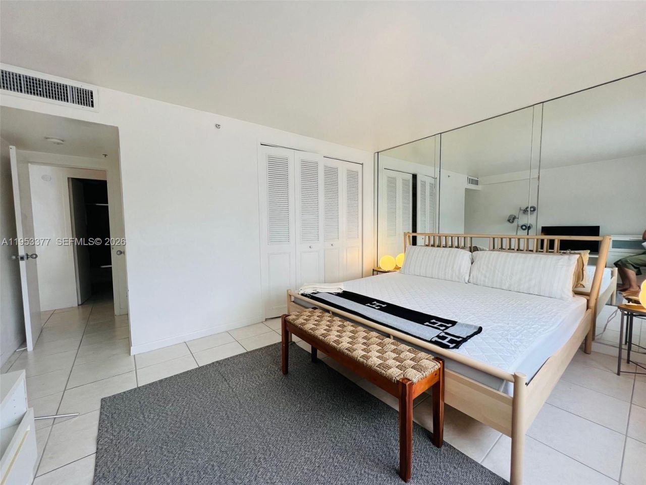 9195 Collins Ave, Unit 413, Surfside, FL 33154 Photo