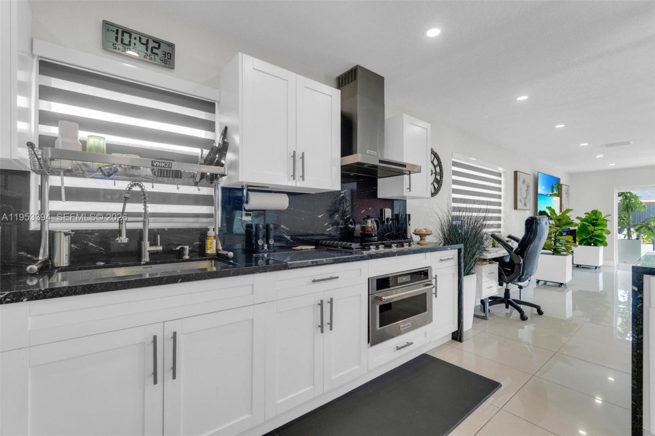 12225 SW 42nd St, Miami, FL 33175 Photo