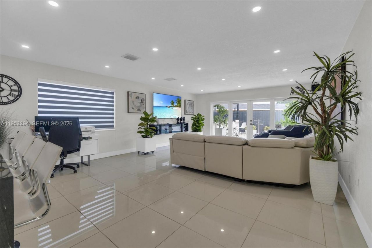 12225 SW 42nd St, Miami, FL 33175 Photo