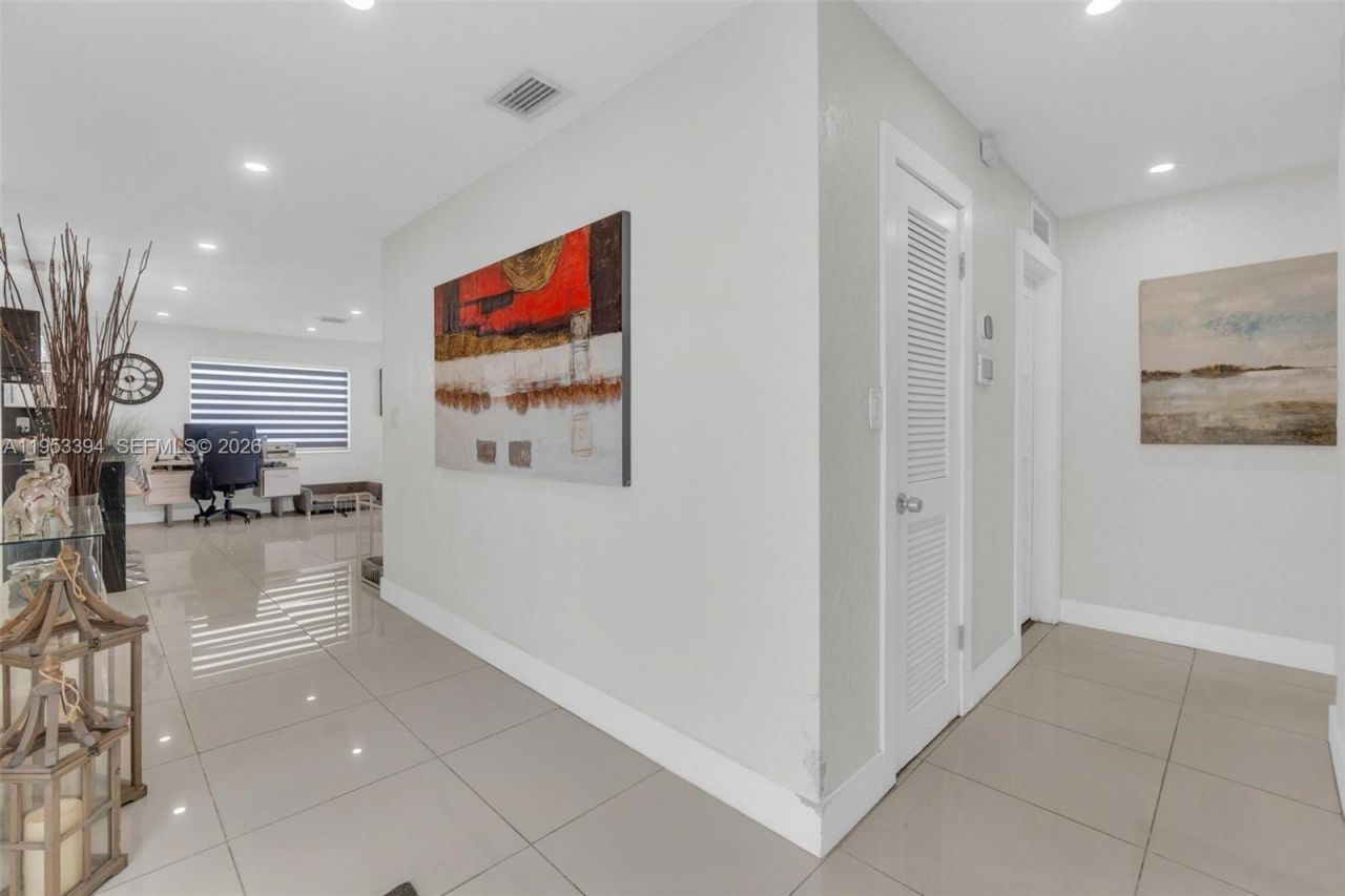 12225 SW 42nd St, Miami, FL 33175 Photo