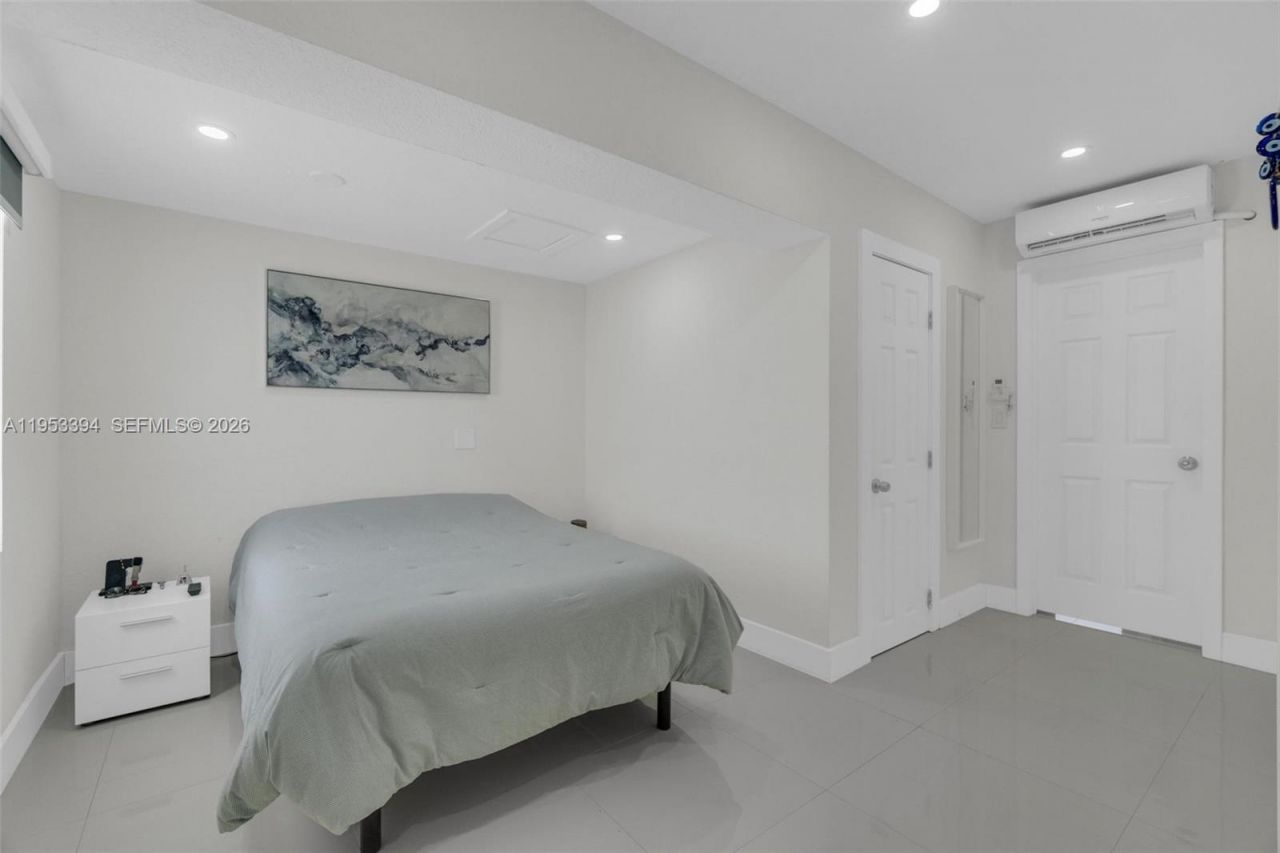 12225 SW 42nd St, Miami, FL 33175 Photo