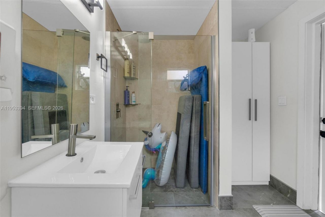 12225 SW 42nd St, Miami, FL 33175 Photo