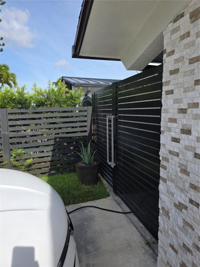 12225 SW 42nd St, Miami, FL 33175 Photo