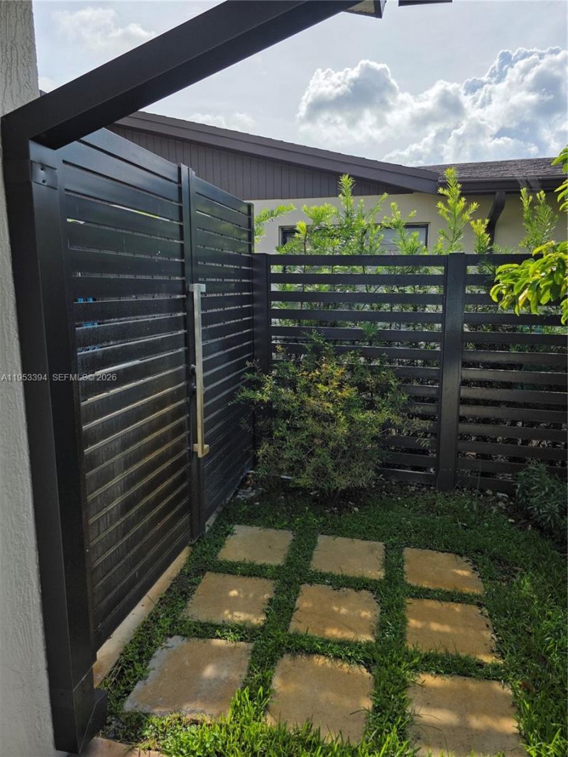 12225 SW 42nd St, Miami, FL 33175 Photo