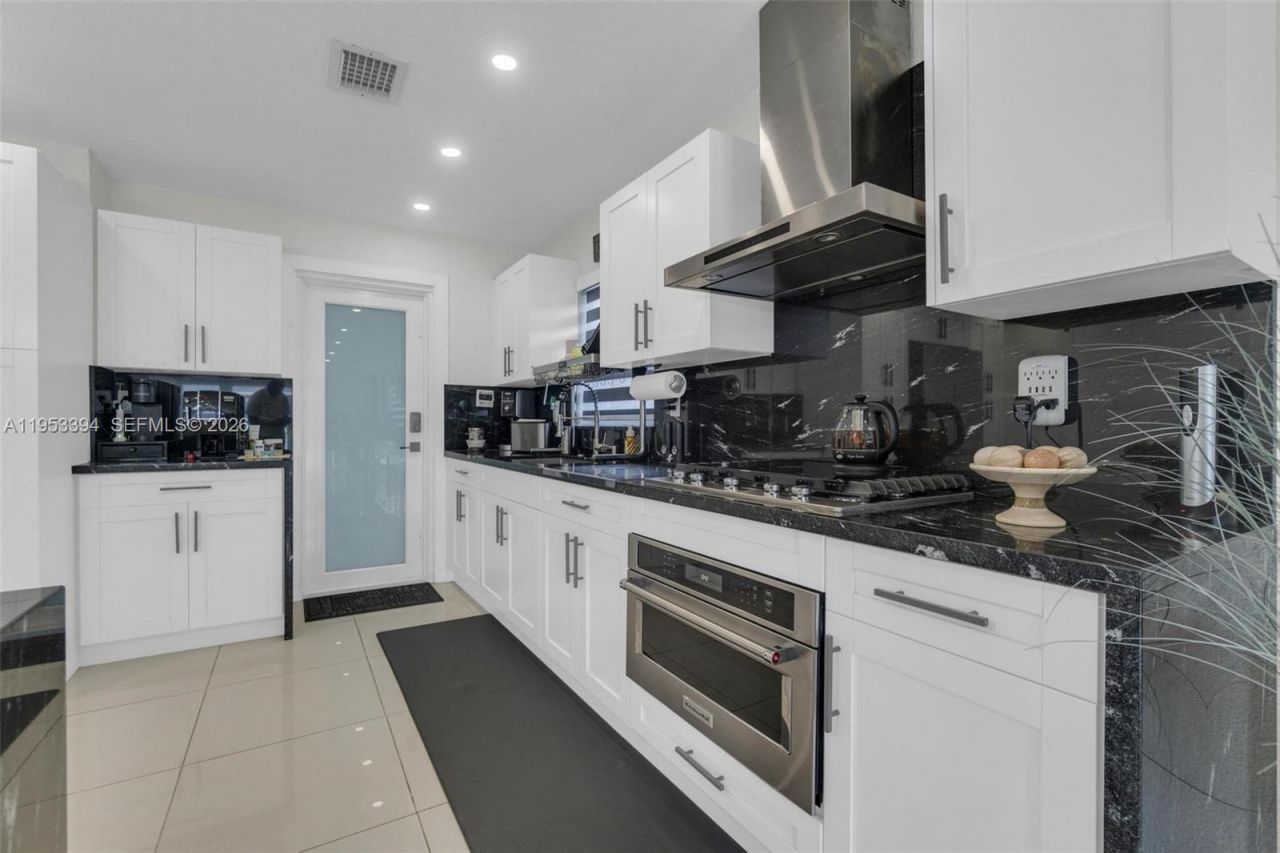 12225 SW 42nd St, Miami, FL 33175 Photo