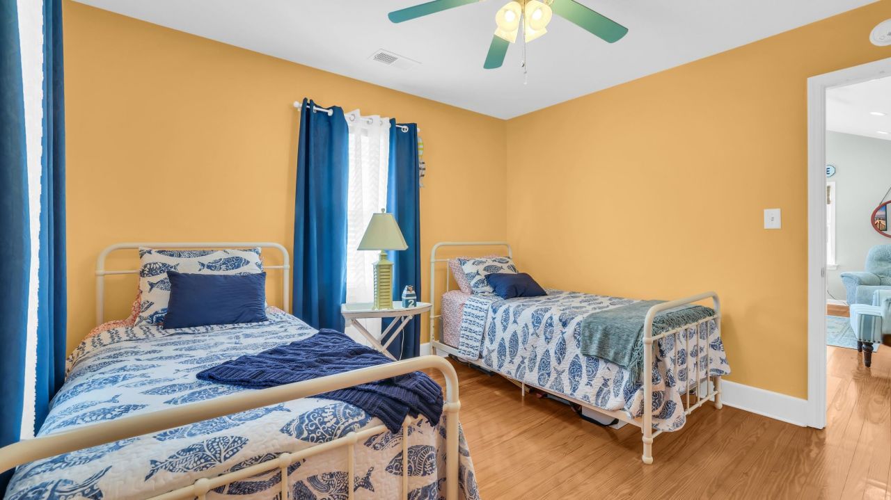 94 Cedar Ave. Photo 16