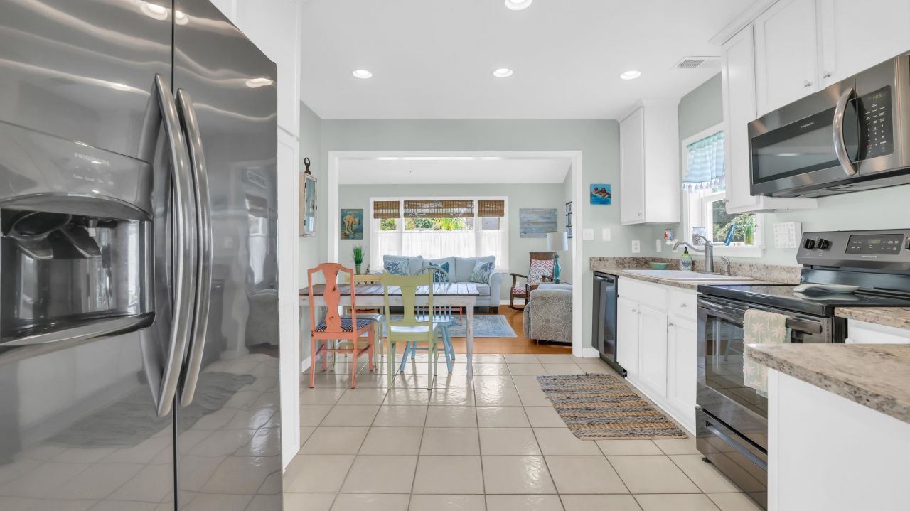 94 Cedar Ave. Photo 9