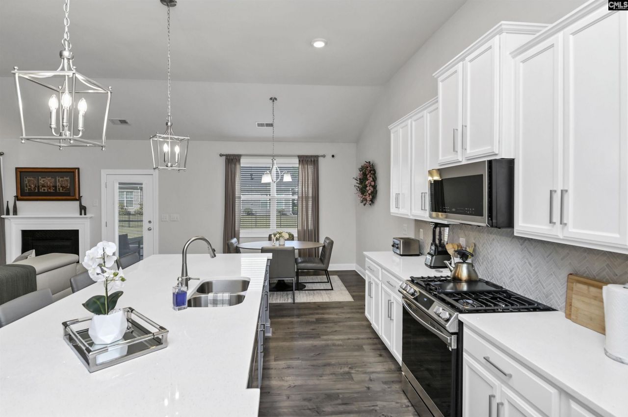 208 Doe Meadow Lane  Photo 10