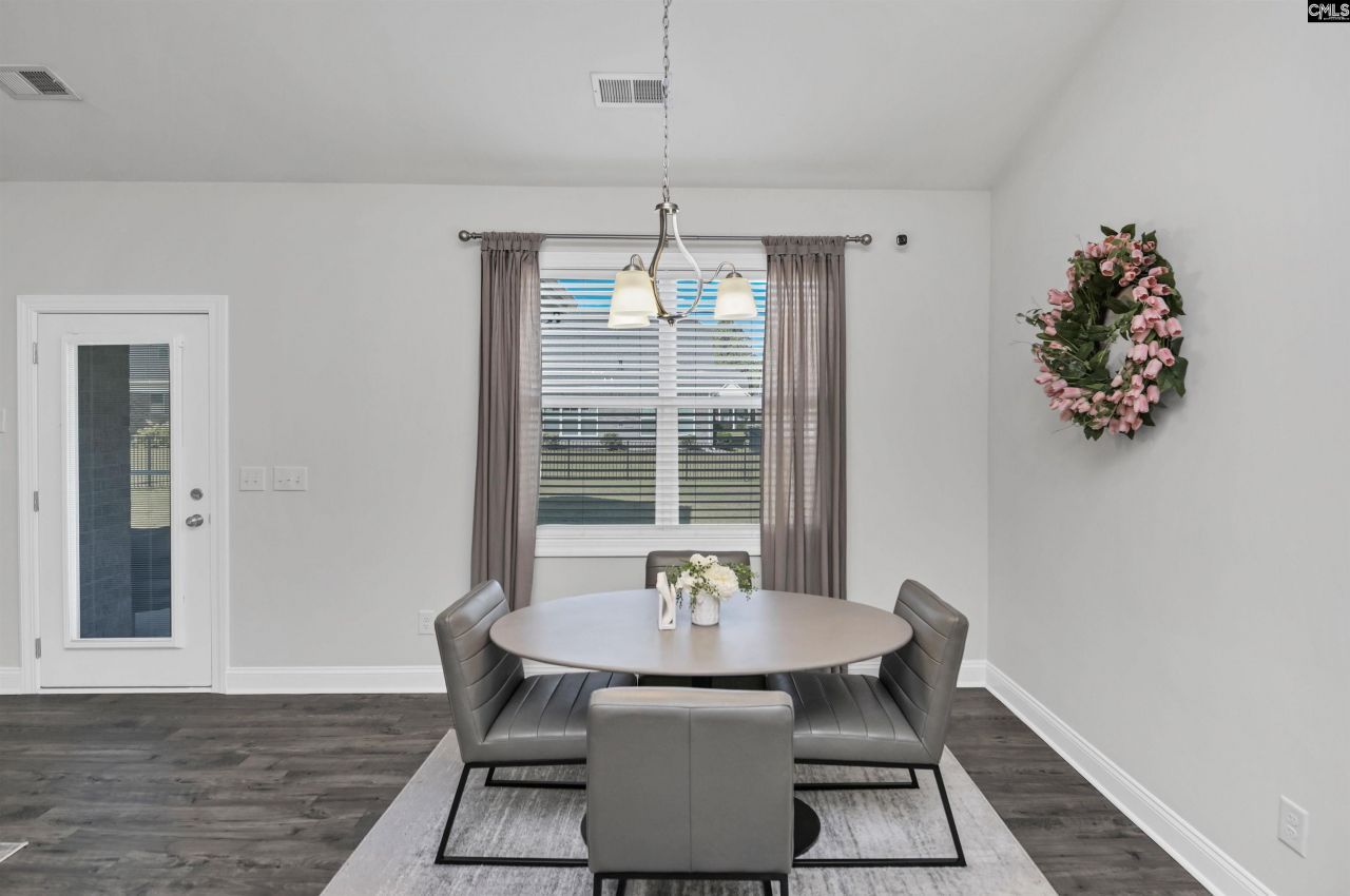 208 Doe Meadow Lane  Photo 12