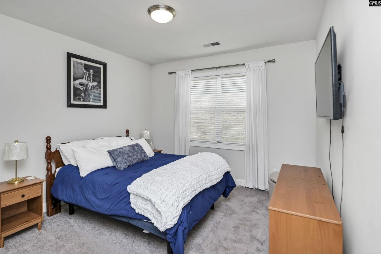 208 Doe Meadow Lane  Photo 17