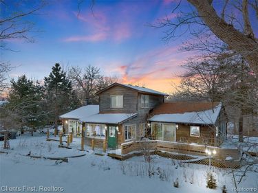 9985 Ford Road, Superior Twp, MI 48198