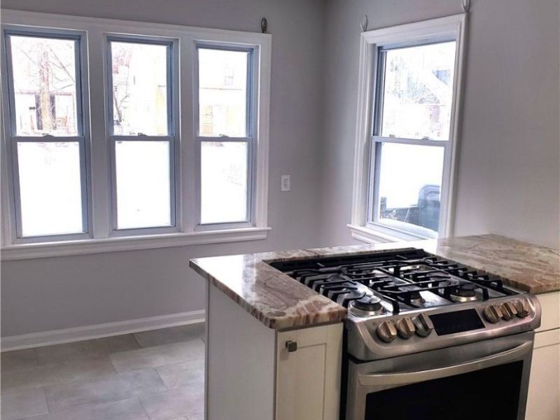 952 Elbon Road, Cleveland, OH 44121 Photo 6