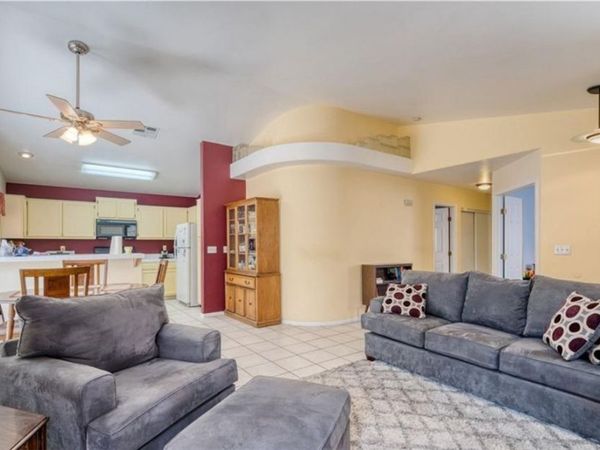 8013 Tribal Circle , Las Vegas, NV 89145