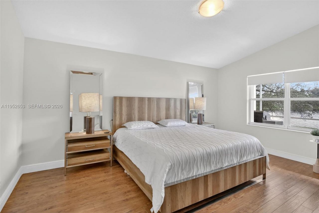 13262 NW 15th St, Pembroke Pines, FL 33028 Photo