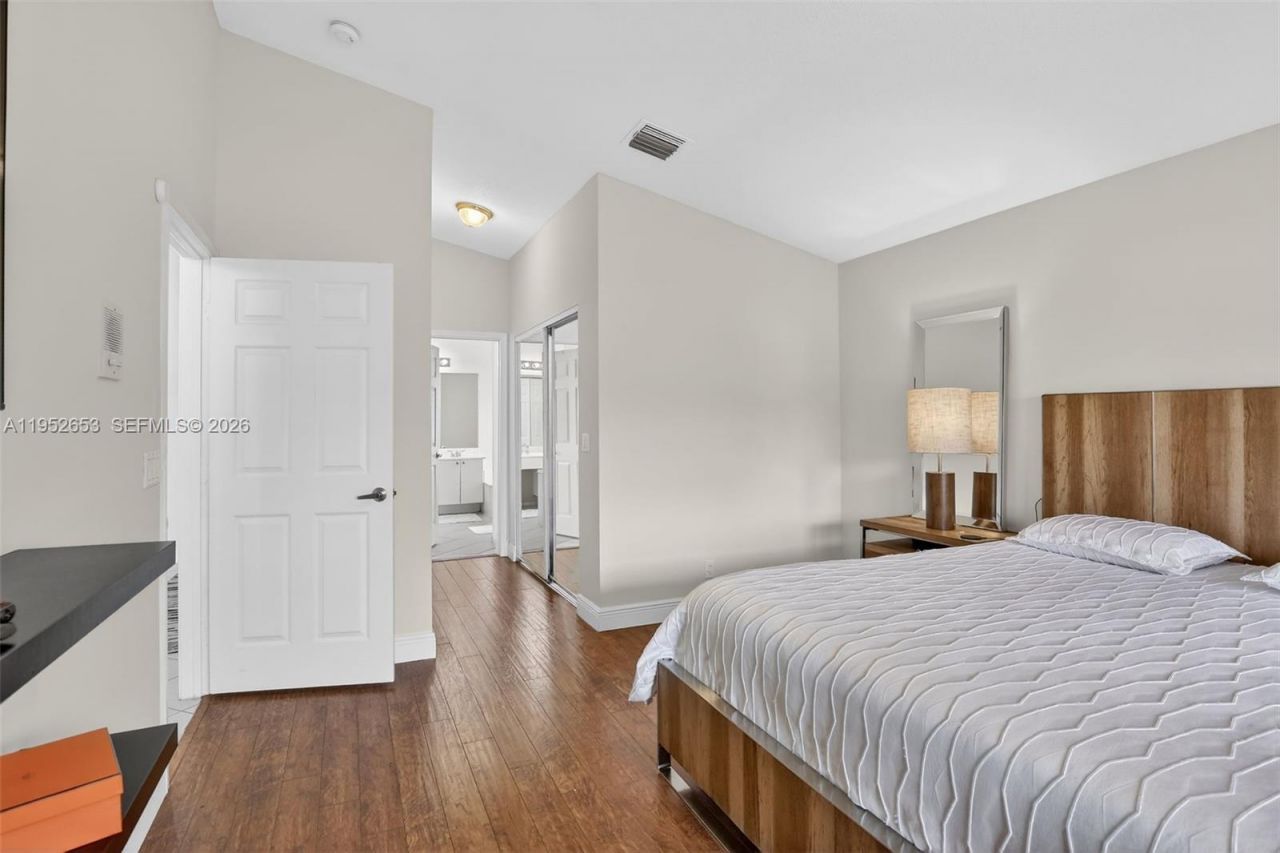 13262 NW 15th St, Pembroke Pines, FL 33028 Photo