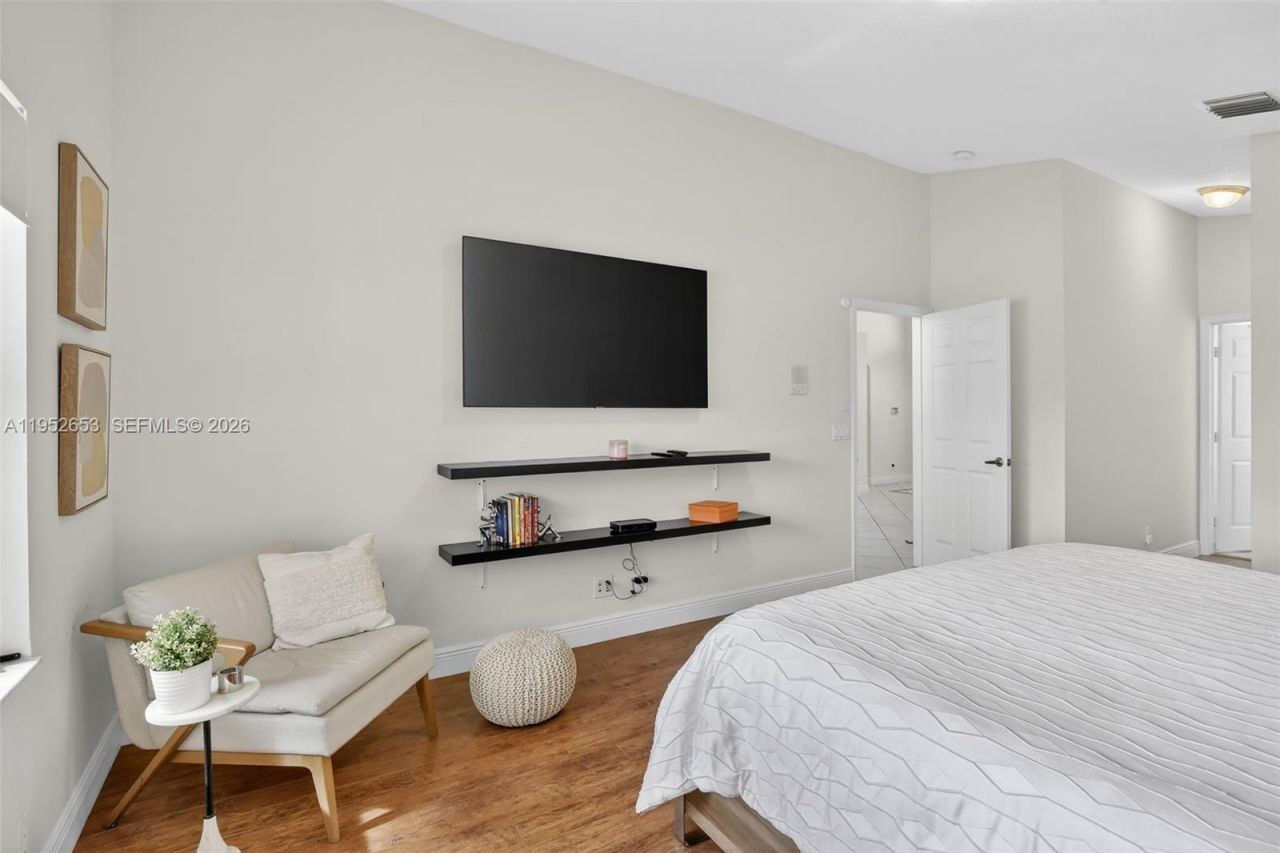 13262 NW 15th St, Pembroke Pines, FL 33028 Photo