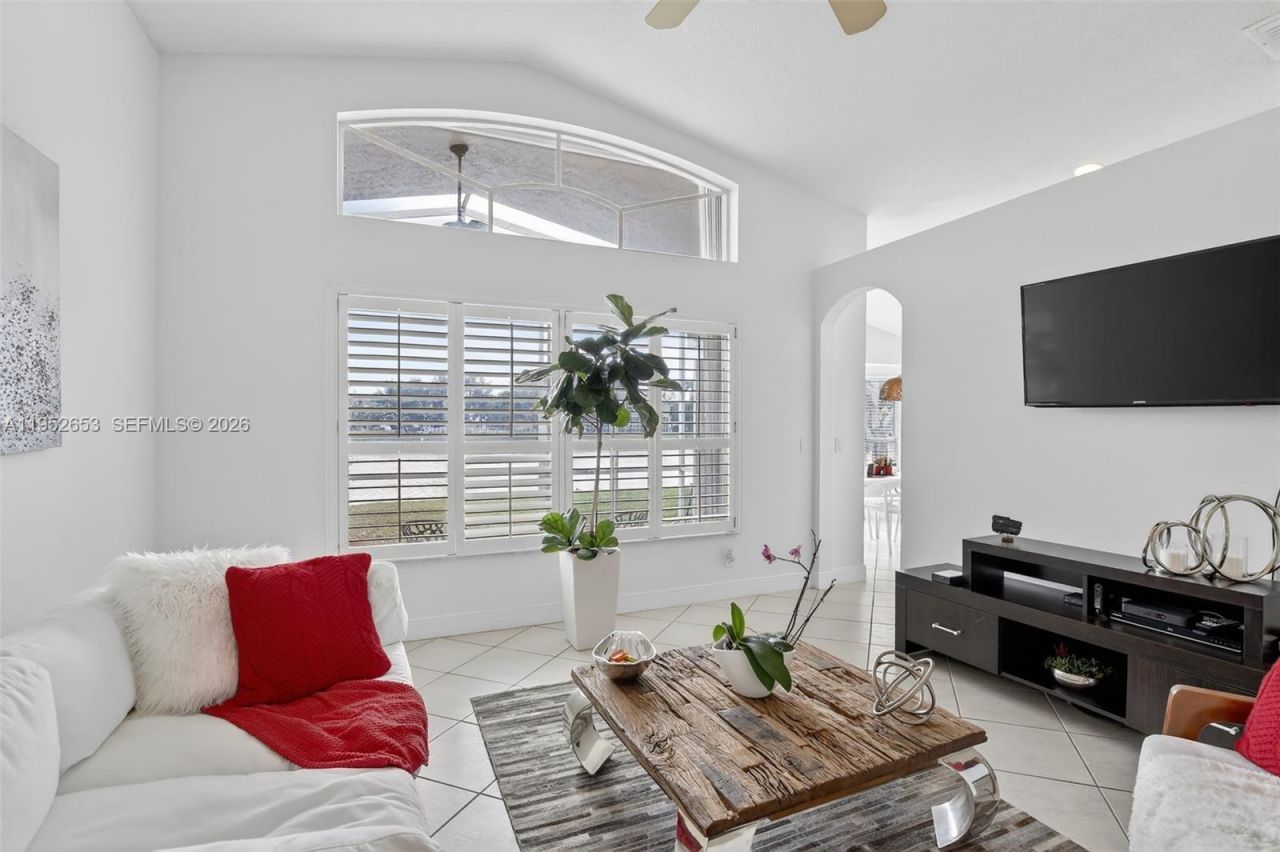 13262 NW 15th St, Pembroke Pines, FL 33028 Photo