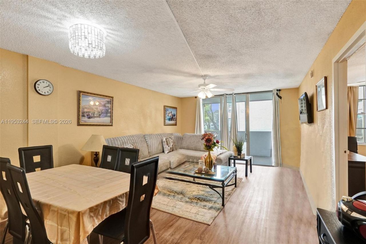 2999 NW 48th Ave, Unit 245, Lauderdale Lakes, FL 33313 Photo