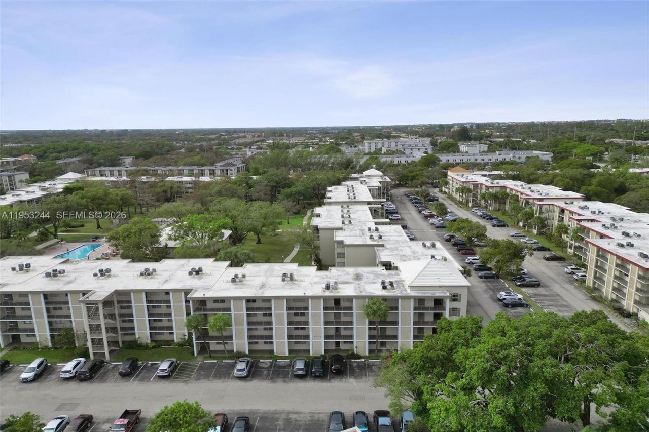 2999 NW 48th Ave, Unit 245, Lauderdale Lakes, FL 33313 Photo