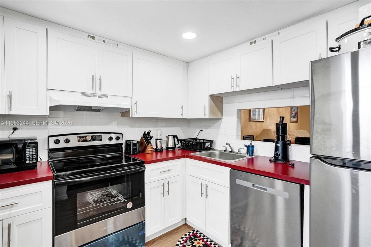 2999 NW 48th Ave, Unit 245, Lauderdale Lakes, FL 33313 Photo