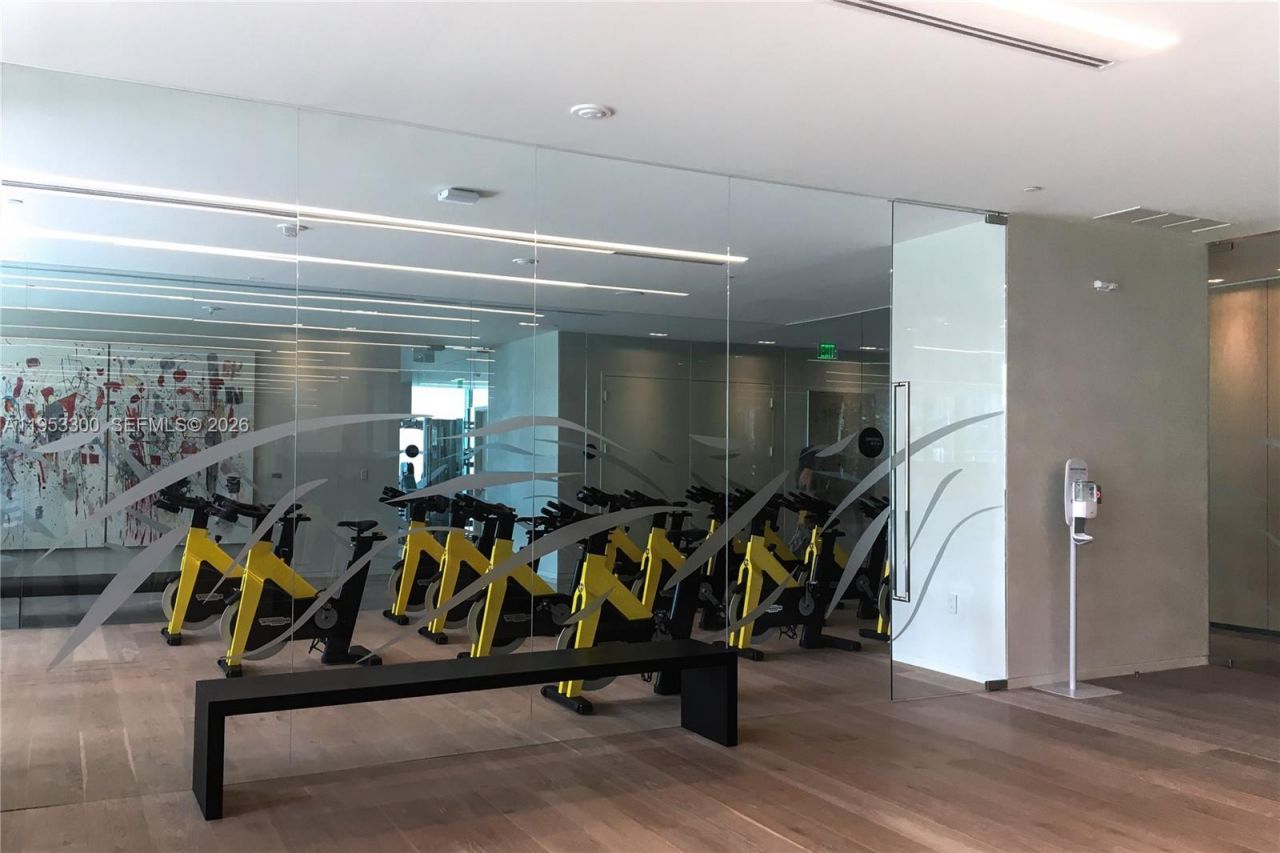 650 NE 32 St, Unit 2703, Miami, FL 33137 Photo