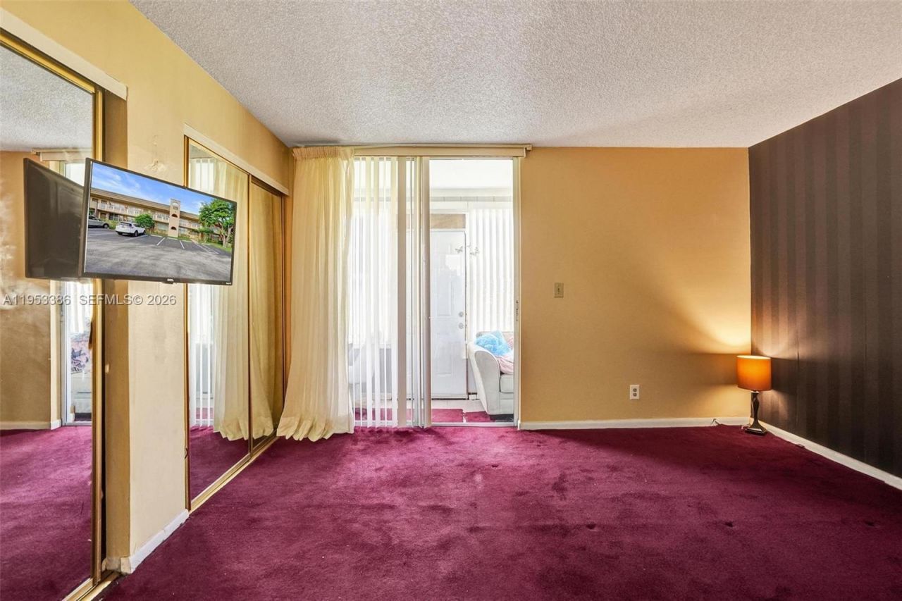 9081 Sunrise Lakes Blvd, Unit 107, Sunrise, FL 33322 Photo