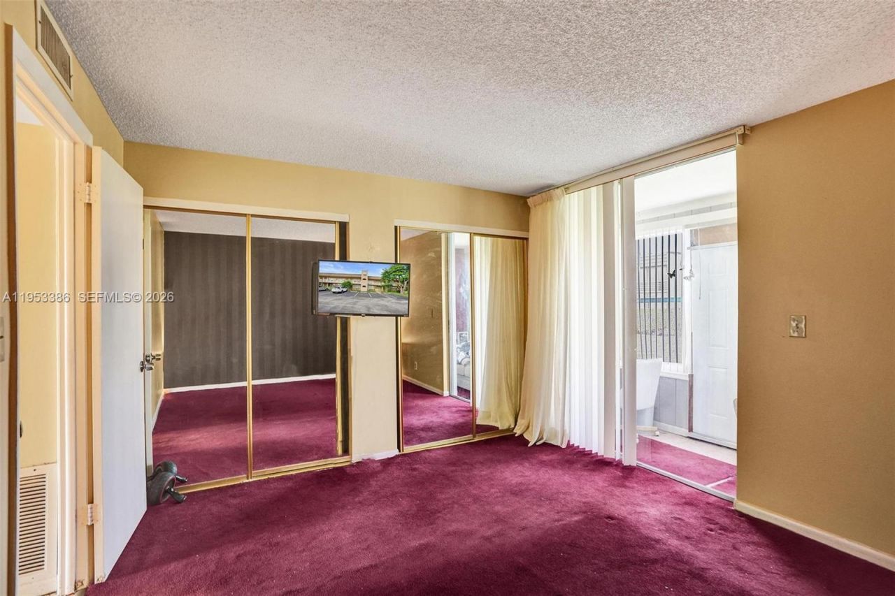 9081 Sunrise Lakes Blvd, Unit 107, Sunrise, FL 33322 Photo