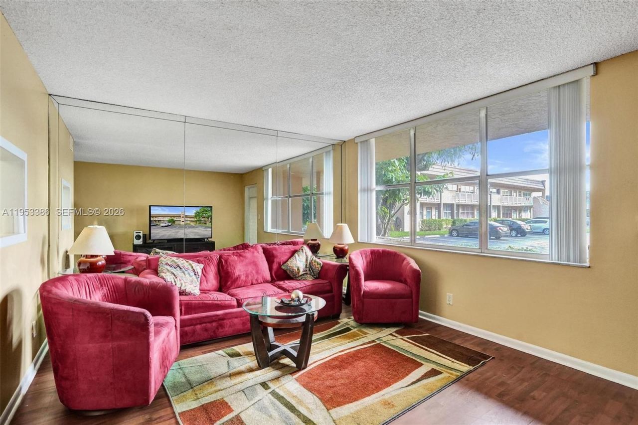 9081 Sunrise Lakes Blvd, Unit 107, Sunrise, FL 33322 Photo