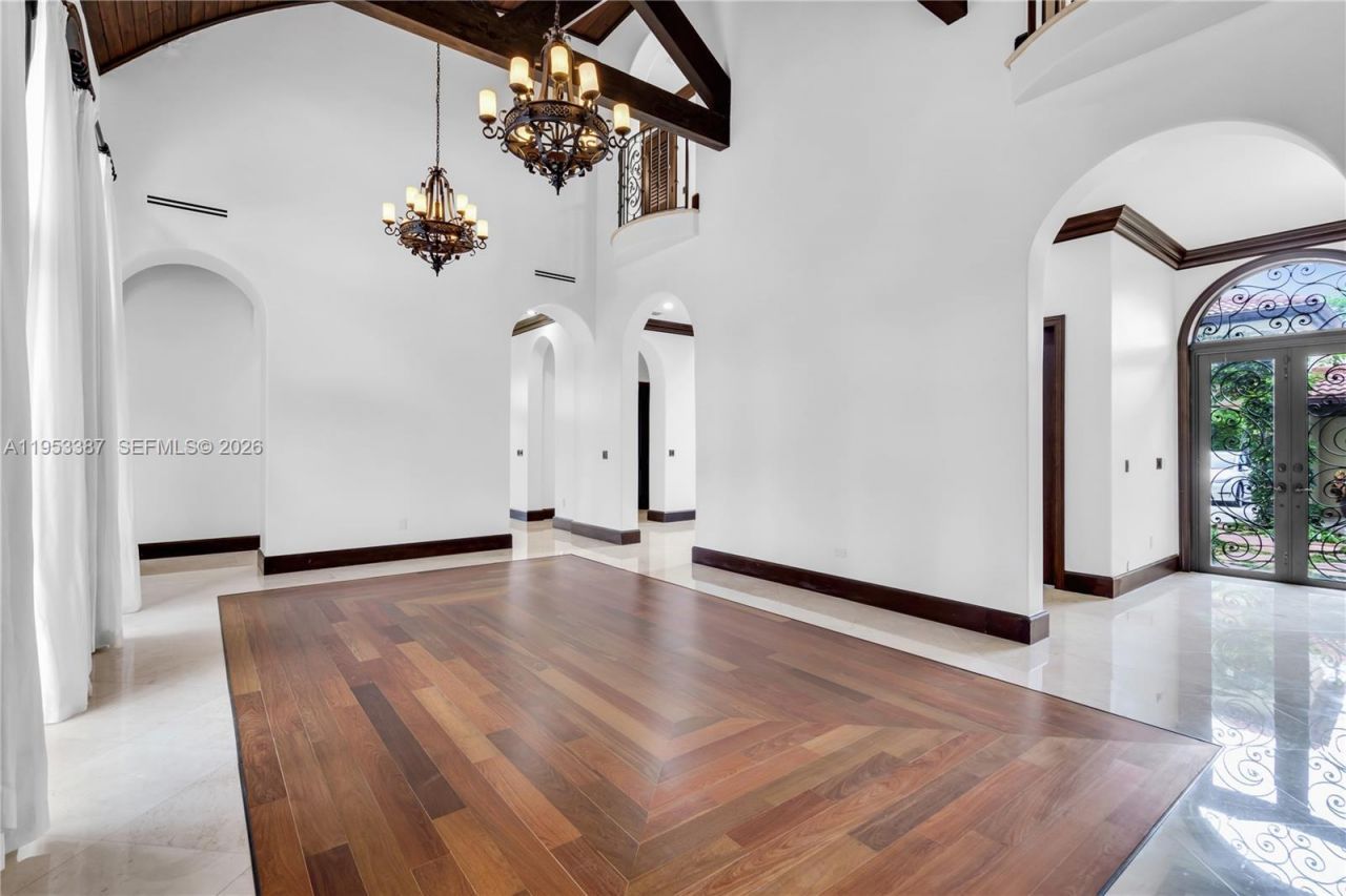 9801 SW 60th Ct, Pinecrest, FL 33156 Photo