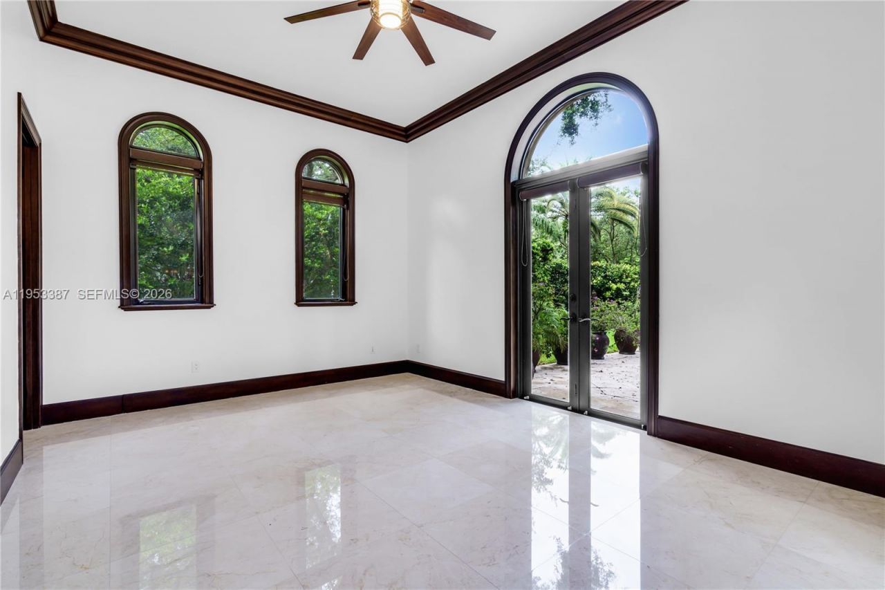 9801 SW 60th Ct, Pinecrest, FL 33156 Photo