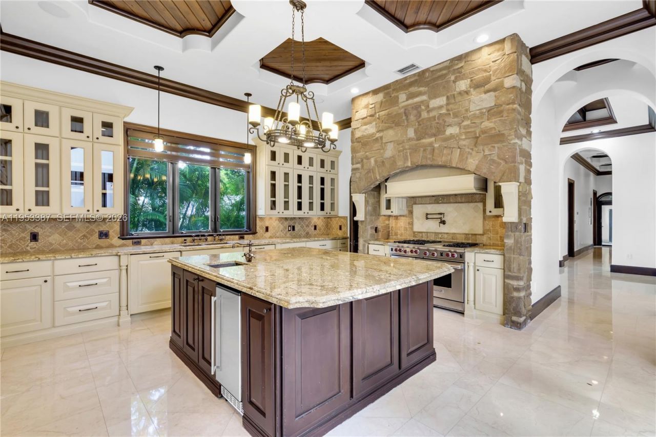 9801 SW 60th Ct, Pinecrest, FL 33156 Photo