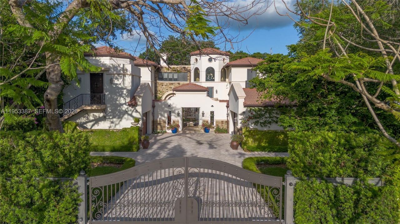 9801 SW 60th Ct, Pinecrest, FL 33156 Photo