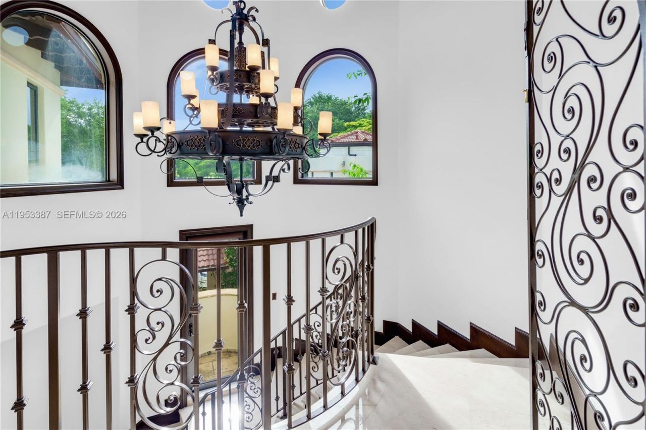 9801 SW 60th Ct, Pinecrest, FL 33156 Photo