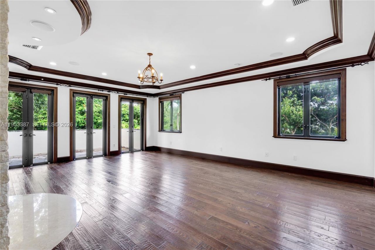 9801 SW 60th Ct, Pinecrest, FL 33156 Photo