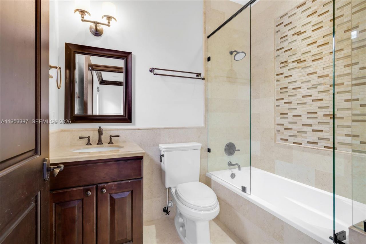 9801 SW 60th Ct, Pinecrest, FL 33156 Photo