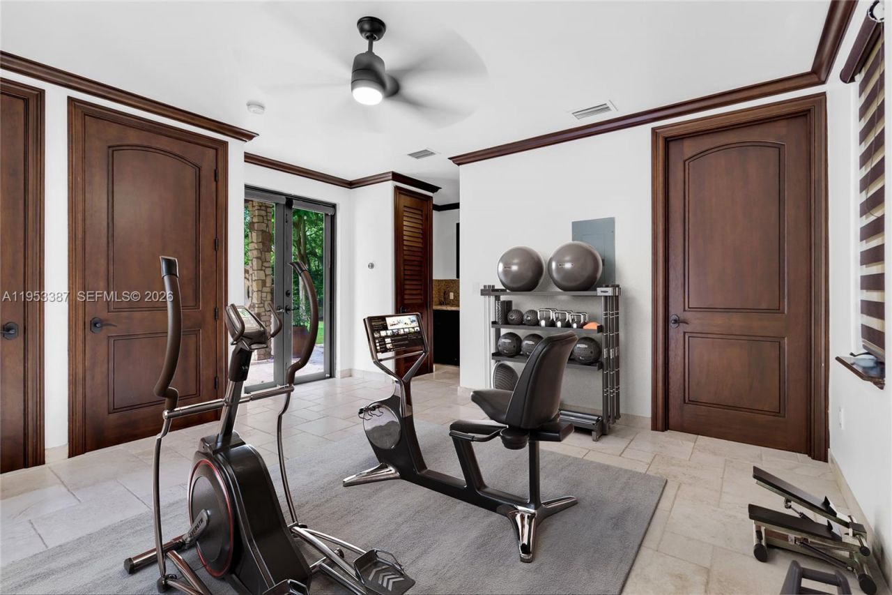 9801 SW 60th Ct, Pinecrest, FL 33156 Photo