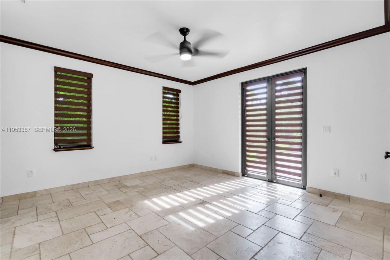 9801 SW 60th Ct, Pinecrest, FL 33156 Photo