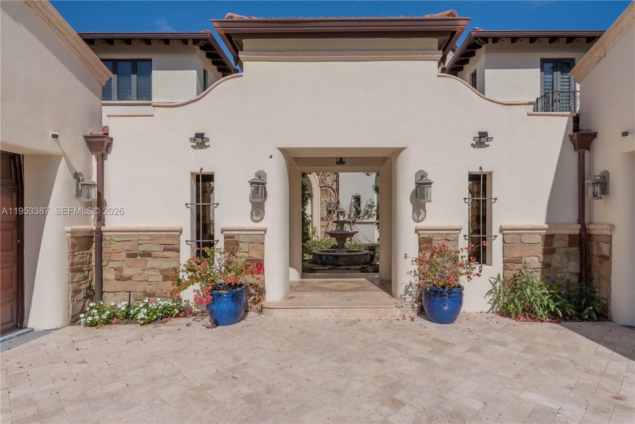 9801 SW 60th Ct, Pinecrest, FL 33156 Photo