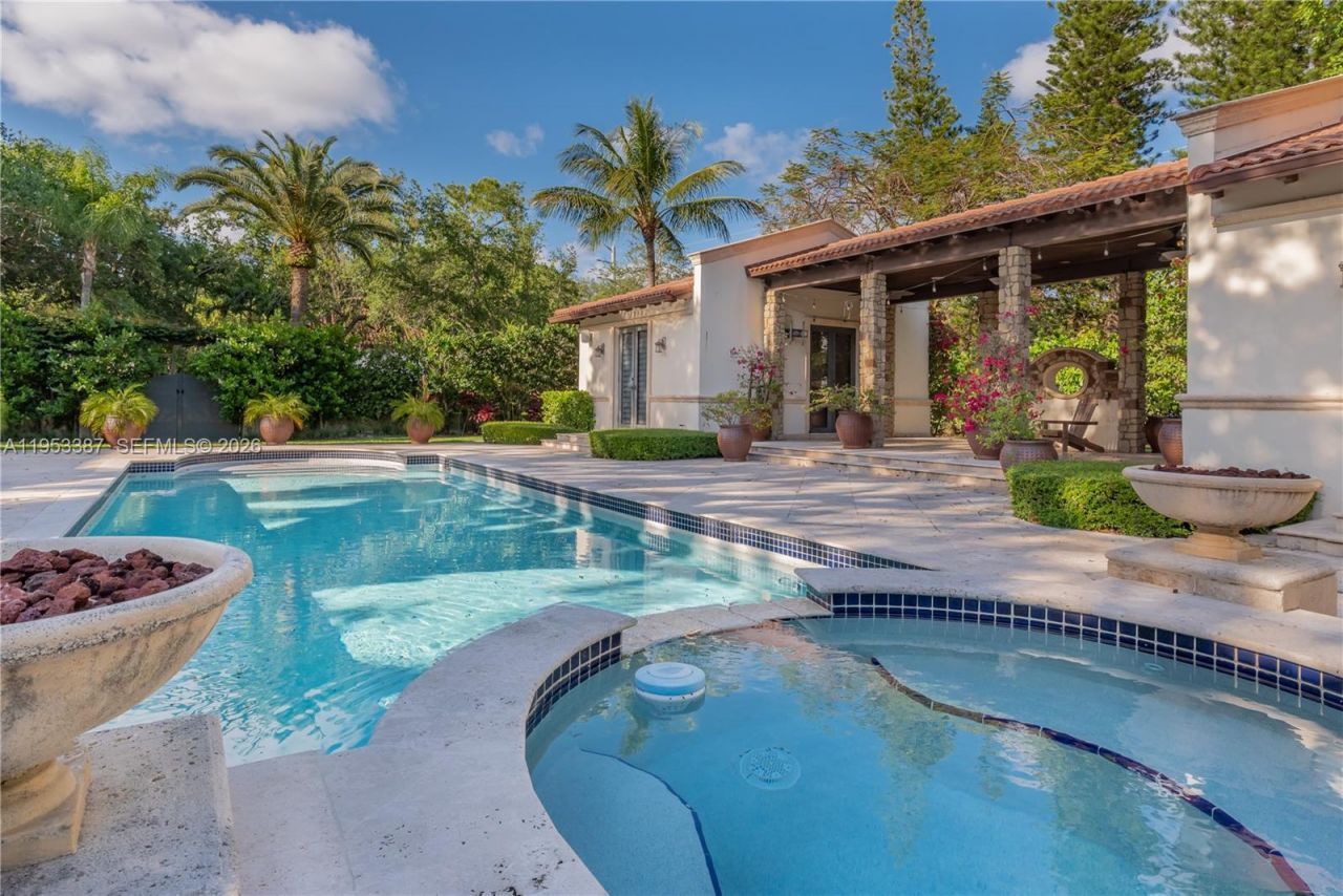 9801 SW 60th Ct, Pinecrest, FL 33156 Photo