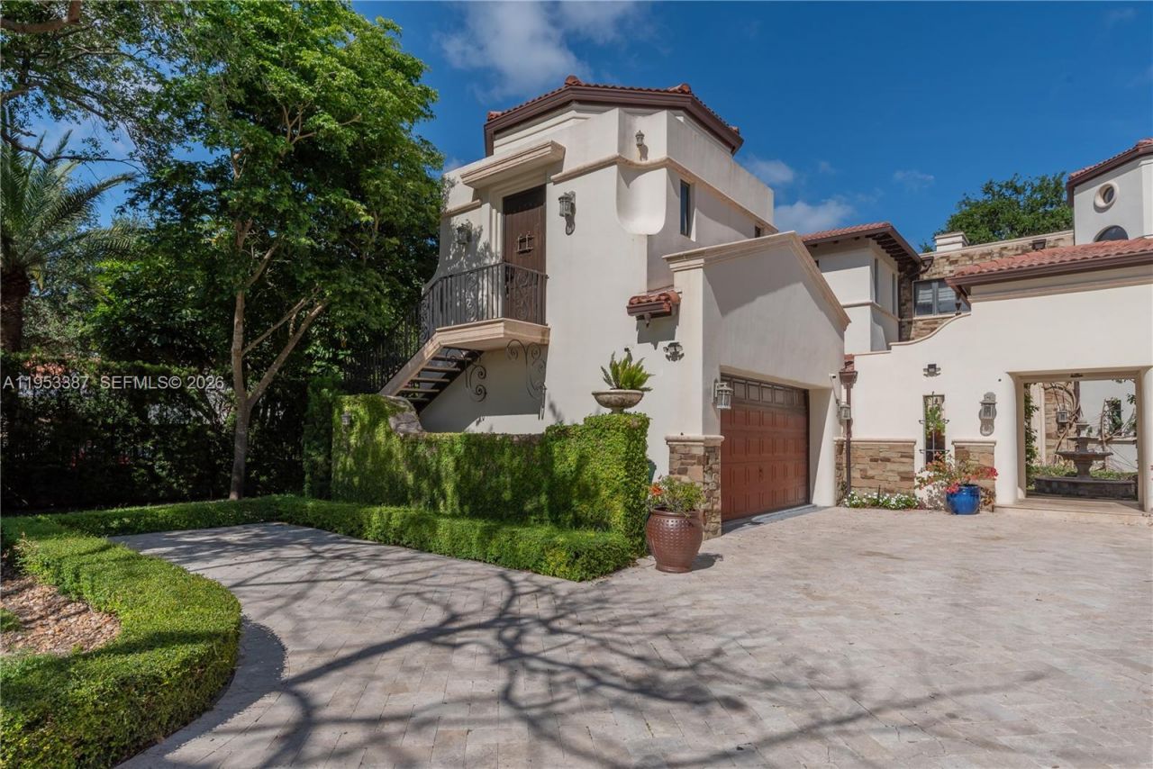 9801 SW 60th Ct, Pinecrest, FL 33156 Photo