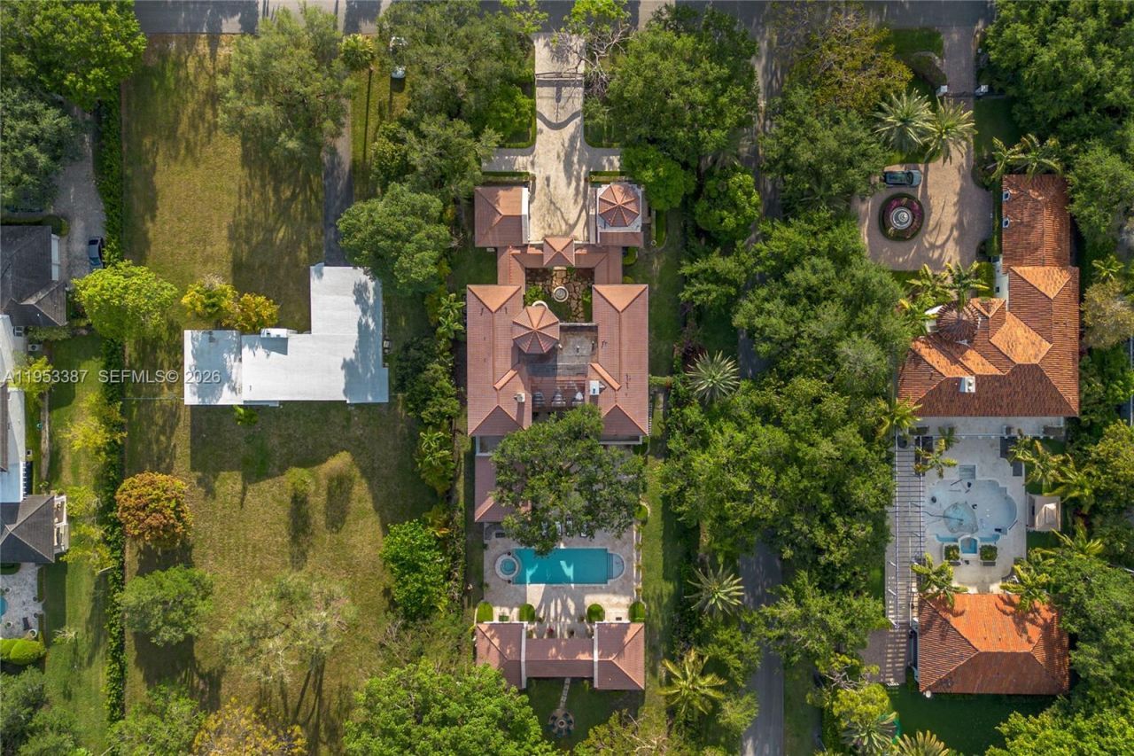 9801 SW 60th Ct, Pinecrest, FL 33156 Photo