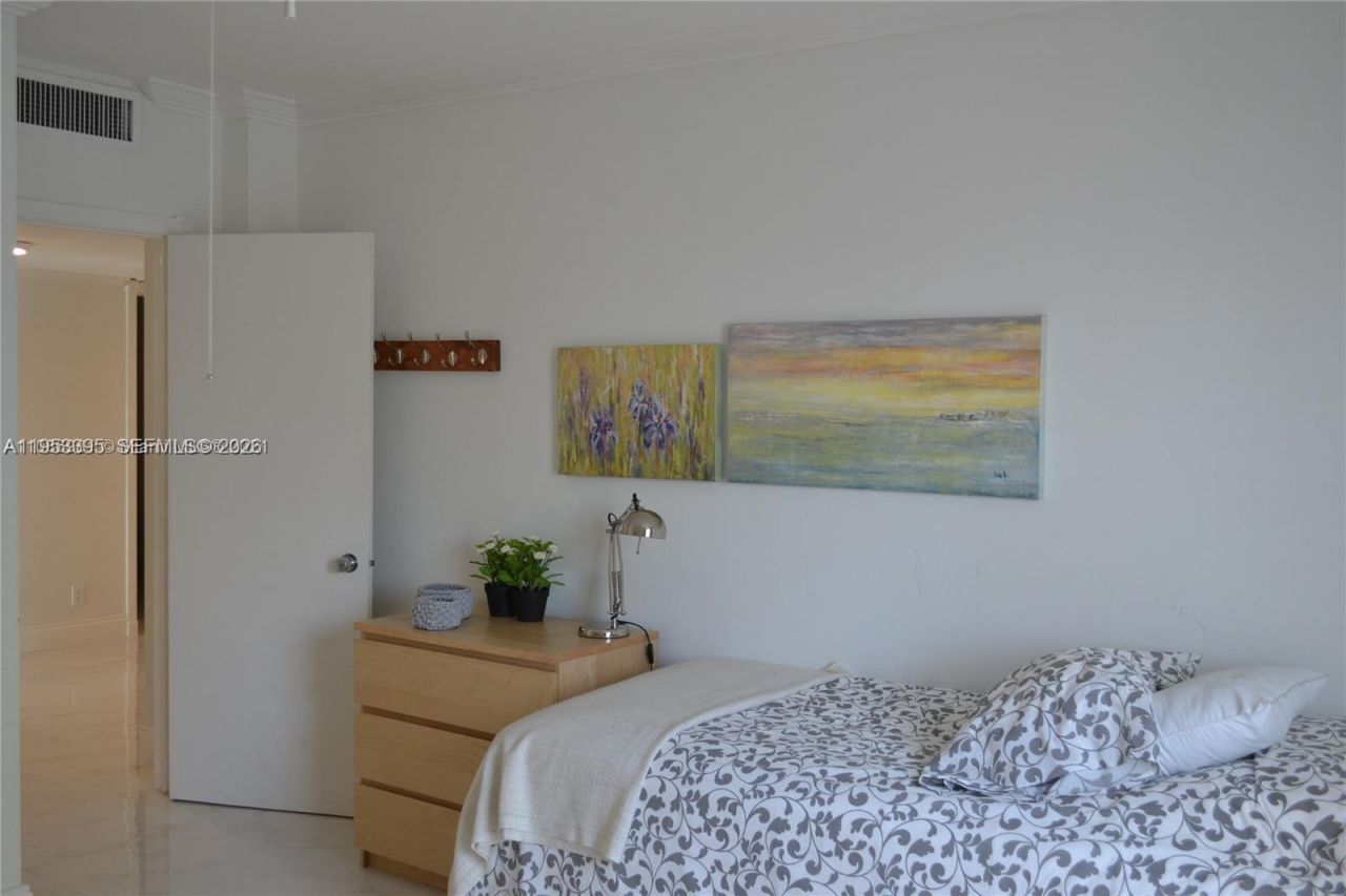 3850 Galt Ocean Dr , Unit 111, Fort Lauderdale, FL 33308 Photo