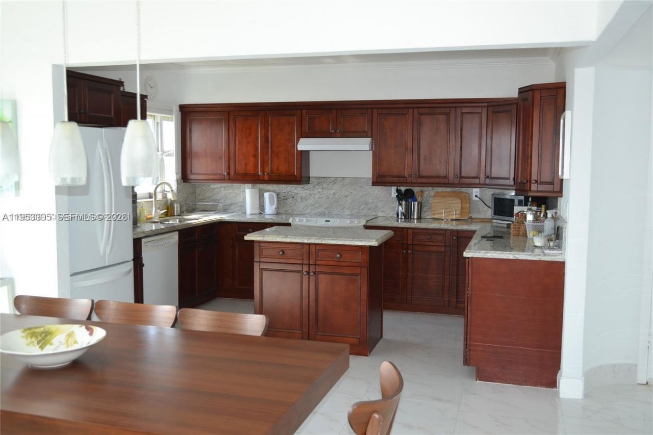 3850 Galt Ocean Dr , Unit 111, Fort Lauderdale, FL 33308 Photo