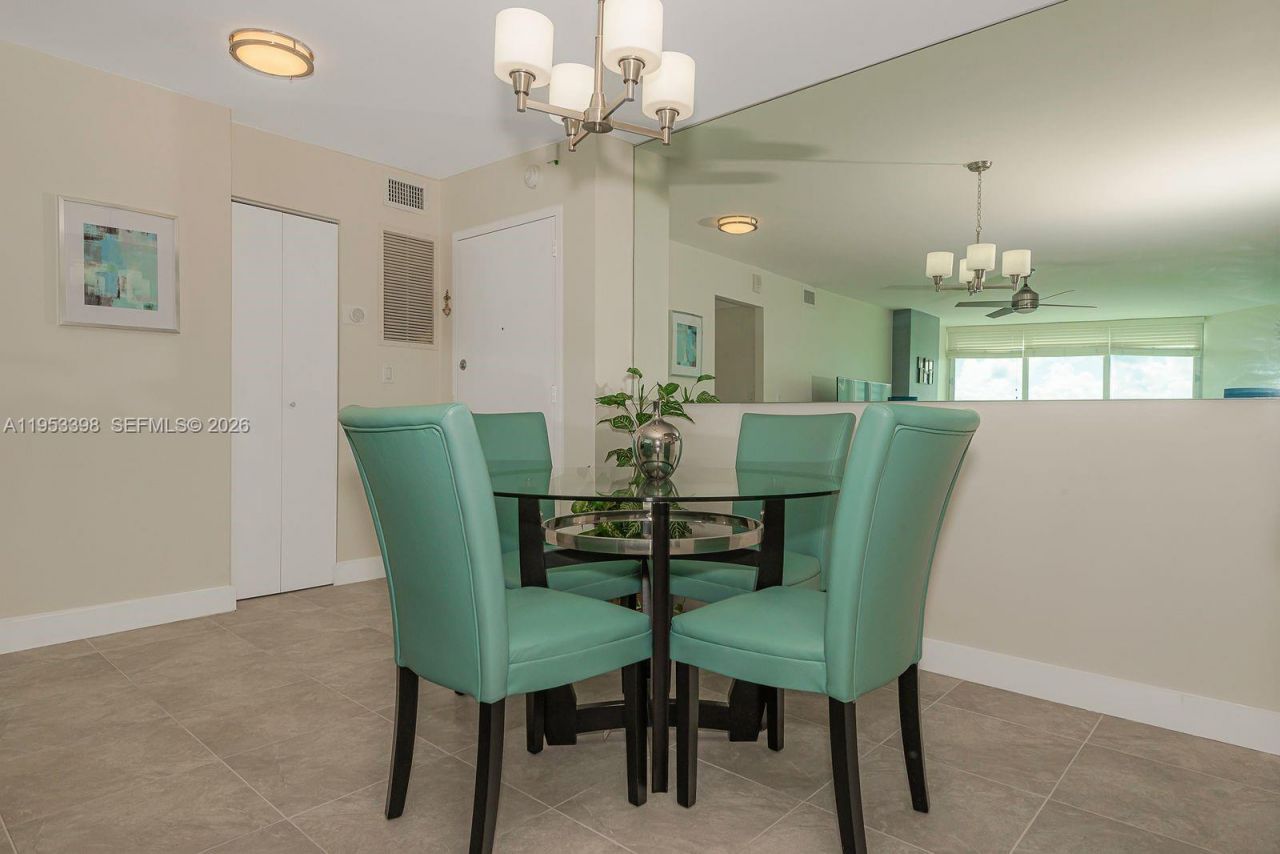 7135 Collins Ave, Unit 722, Miami Beach, FL 33141 Photo