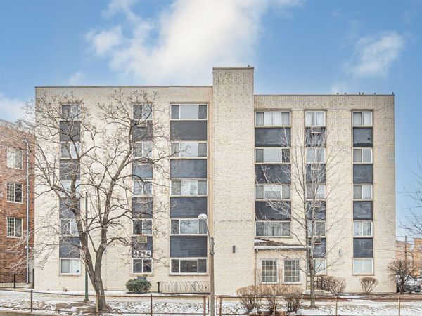 4976 N Milwaukee Avenue, Unit 401, Chicago, IL 60630