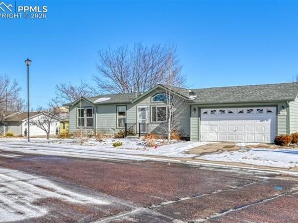 4661 Gray Fox Heights, Colorado Springs, CO 80922
