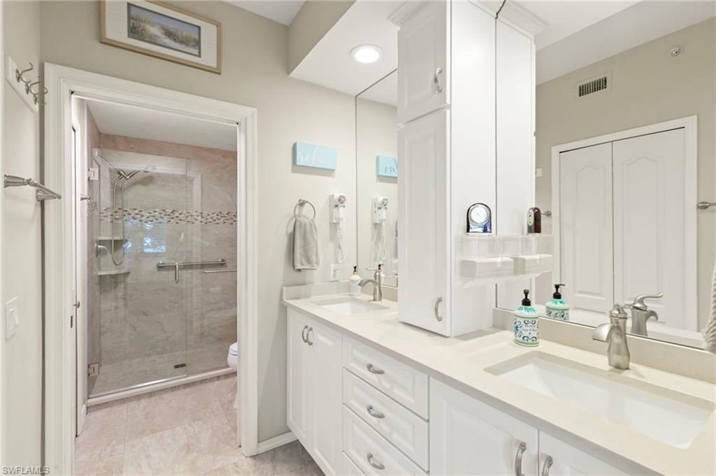 7670 Pebble Creek Cir, Unit 103, Naples, FL 34108 Photo